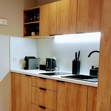 Apartamenty Lodz- Srebrzynska 65, Atlas Arena, Zoo, Manufaktura, Prywatne Miejsce Parkingowe *