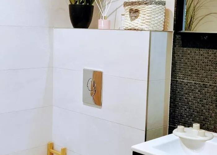 Srebrna Ostoja 65- Atlas Arena, Piotrkowska, Manufaktura, Prywatny Parking * Łódź