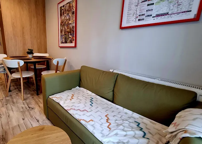 Srebrna Ostoja 65- Atlas Arena, Piotrkowska, Manufaktura, Prywatny Parking * Łódź